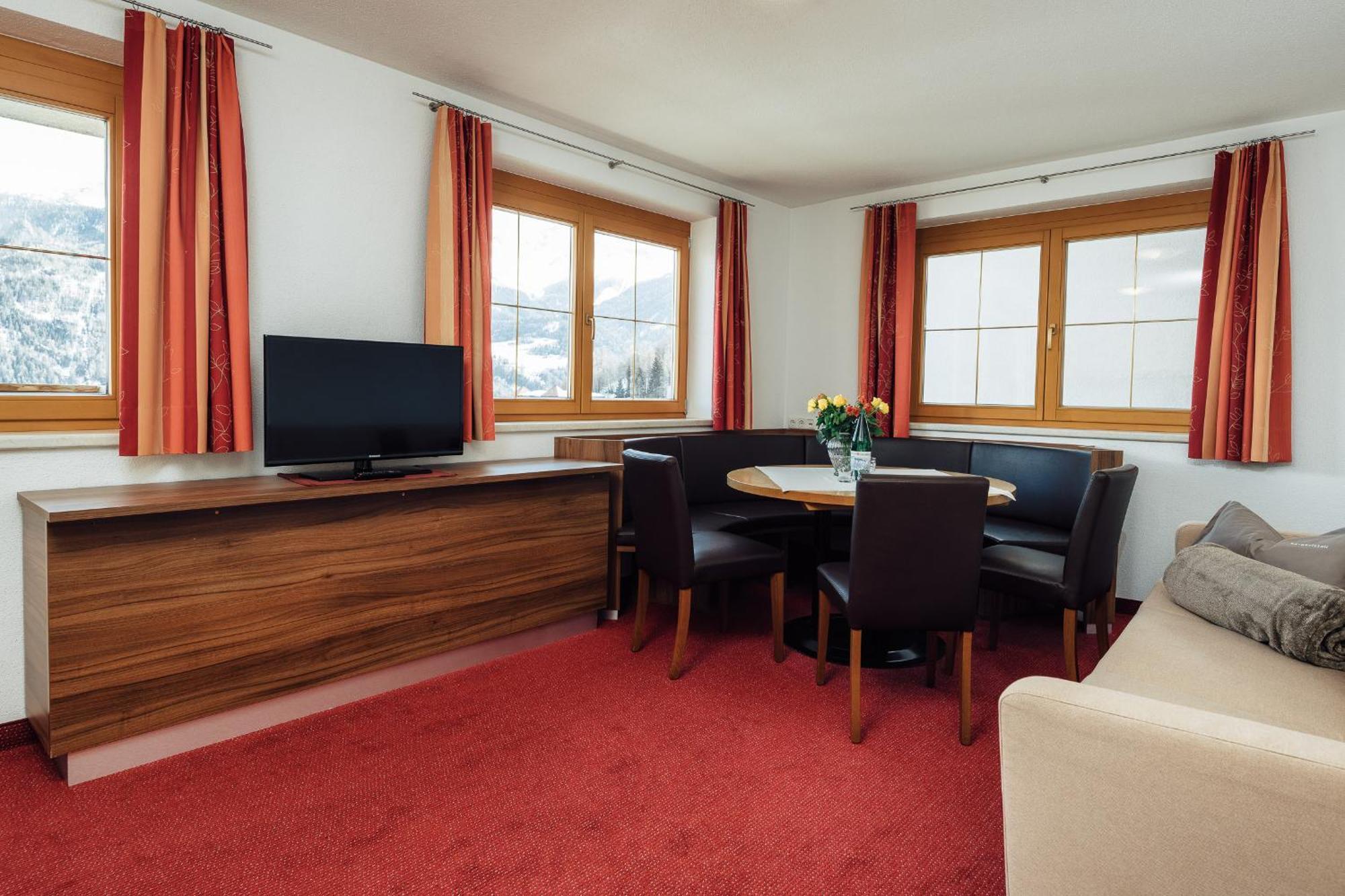 Bergkristall Ladis Buitenkant foto