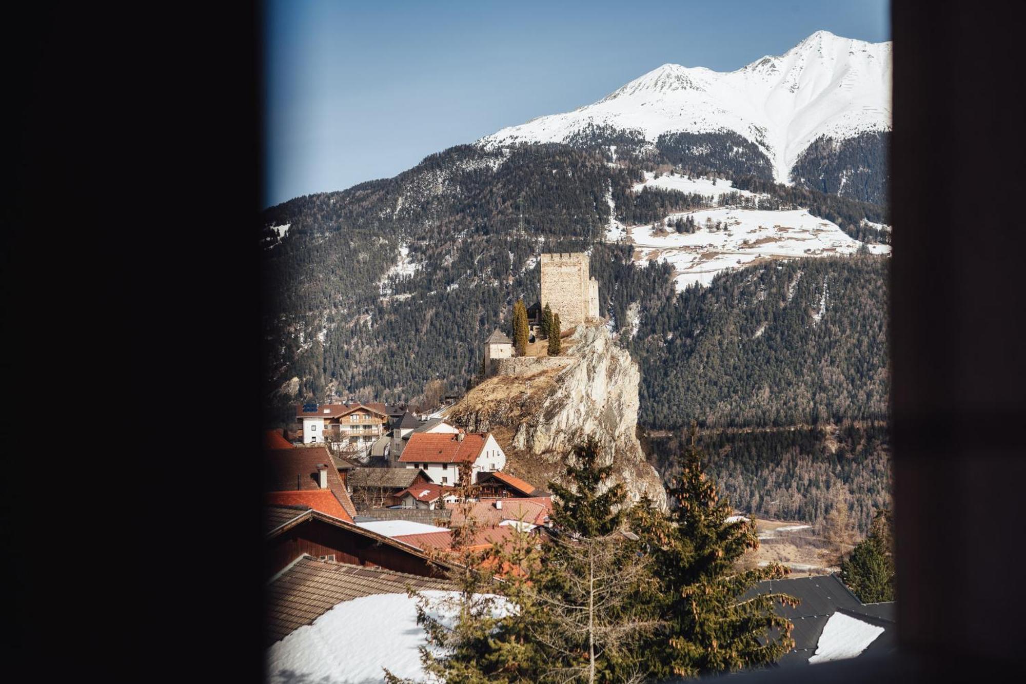 Bergkristall Ladis Buitenkant foto